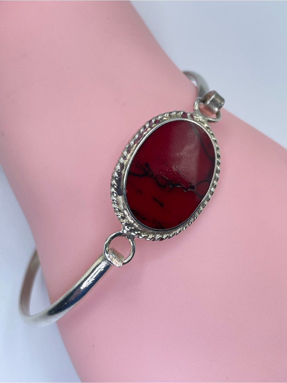 Vintage Taxco Mexico Red Magnesite Silver Tone Bangle Bracelet Southwestern Boho